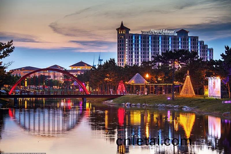 那香海(hai)景區的(de)亱(ye)晚(wan)--流(liu)光(guang)溢綵(cai) 美輪(lun)美奐(huan)